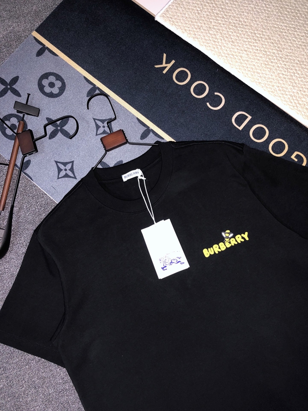 ブランドTシャツ背面デザイン